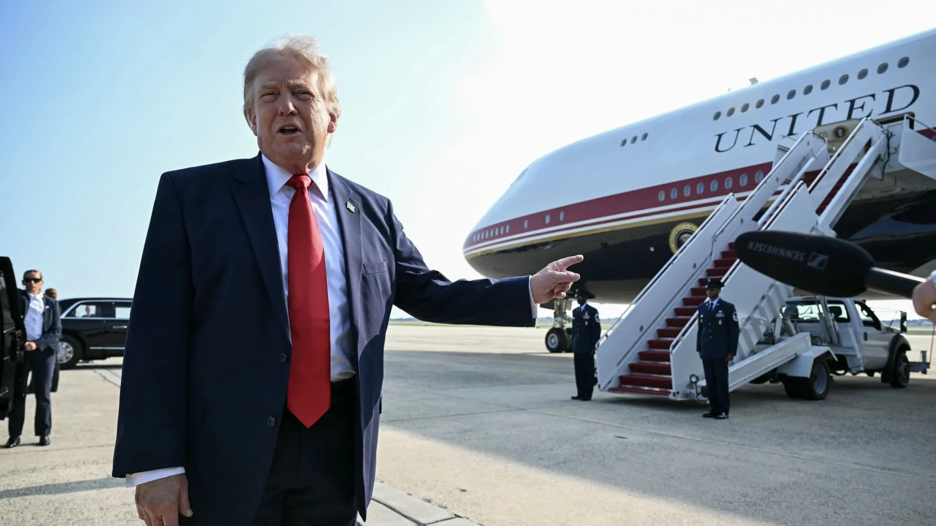 Trump 2025 disclosure shows $2.24B revenue from crypto